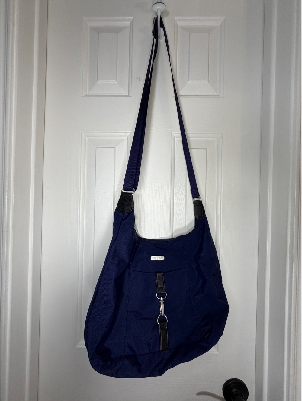 Baggallini Navy Blue Shoulder Bag – Lightweight Nylon, Silver Hardware, Purse